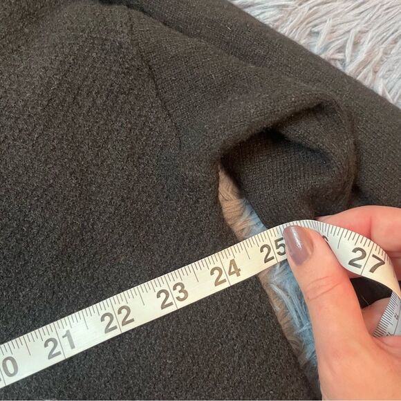 Lord & Taylor Black Textured Cashmere Sweater Size 1X - Picture 3 of 5